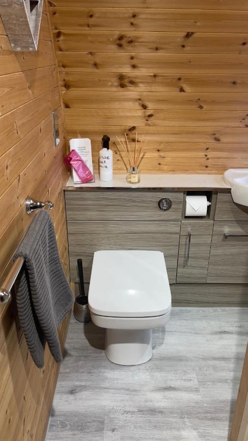 Heatherbrae Cosy Wooden Pod 洛哈尔什教区凯尔高地 外观 照片