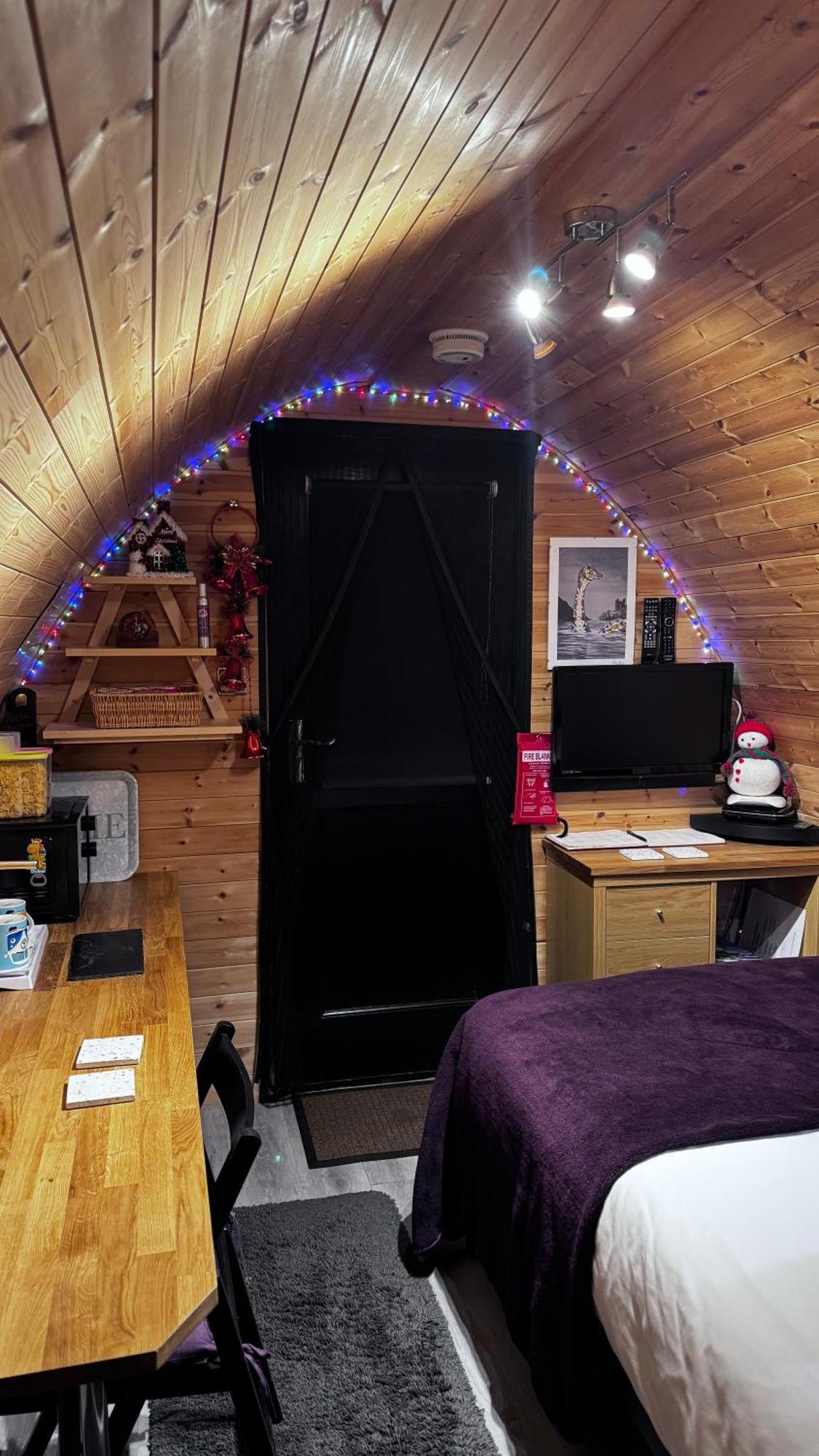 Heatherbrae Cosy Wooden Pod 洛哈尔什教区凯尔高地 外观 照片